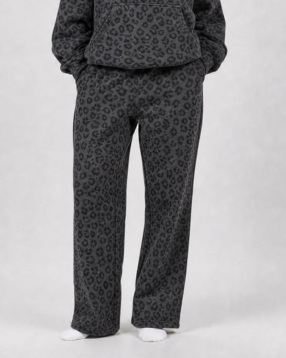 Minimalist Straight-Leg Stretch Sweatpants