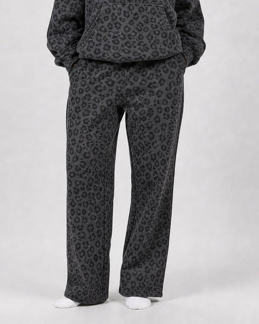 Minimalist Straight-Leg Stretch Sweatpants